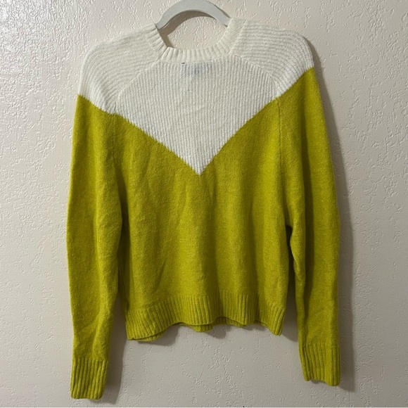Express Women Bi color Sweater, size L - Picture 5 of 6